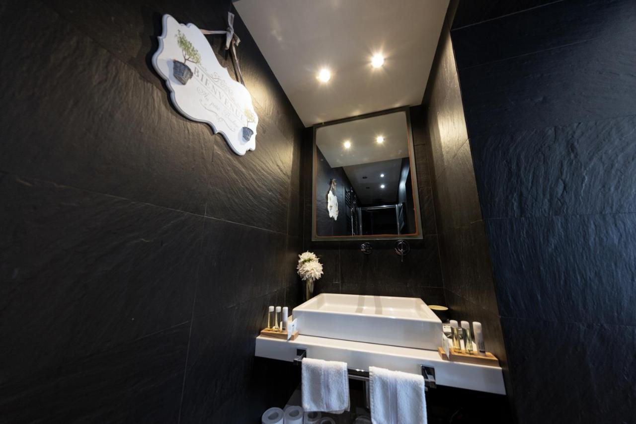 Barcaccia Luxury Suites Рим Екстериор снимка
