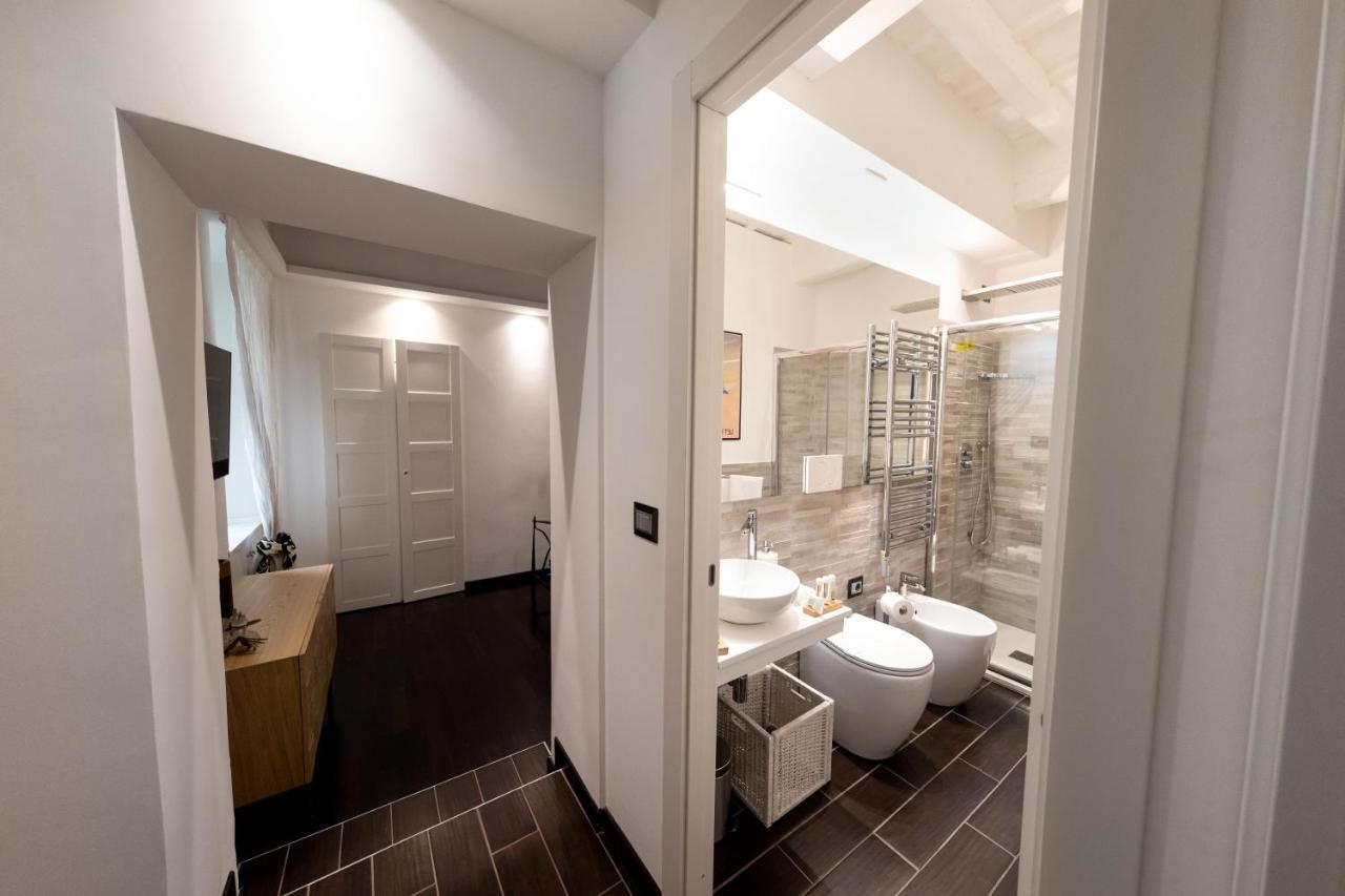 Barcaccia Luxury Suites Рим Екстериор снимка